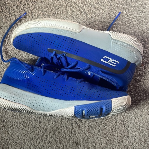 Steph curry shoes - Picture 3 of 3